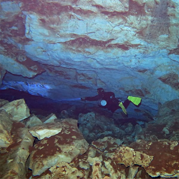 MERIDA cenote diving